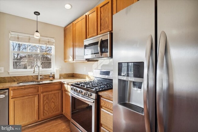 Photo - 102 W Deer Park Rd