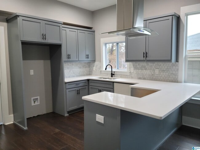 Photo - 1421 5th Ave W