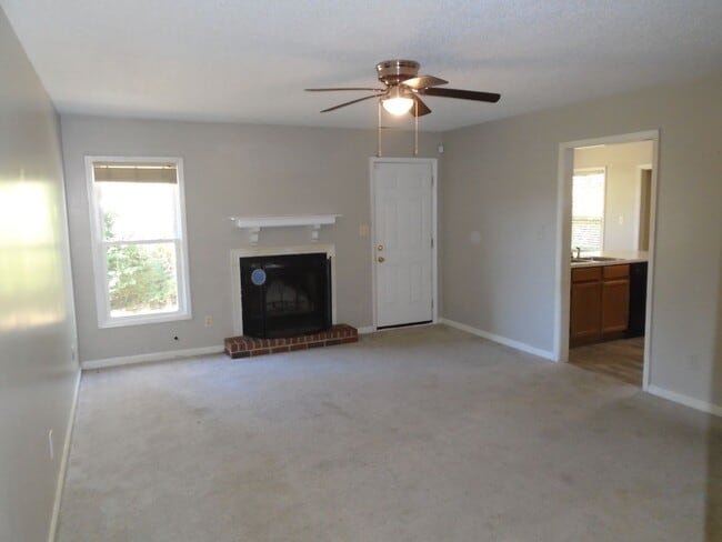 Photo - 3 bedroom in Hope Mills!