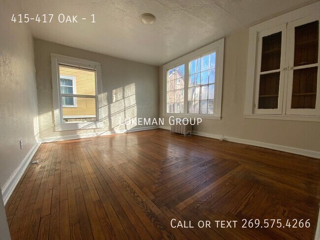 415-417 Oak-1 - 415-417 Oak-1 Apartment Unit 1
