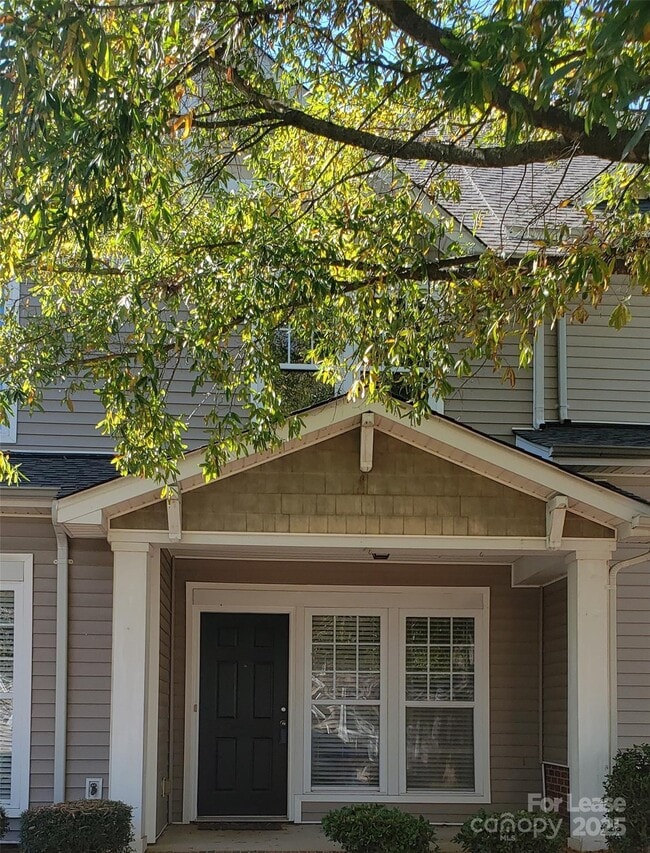 Photo - 1011 Laparc Ln