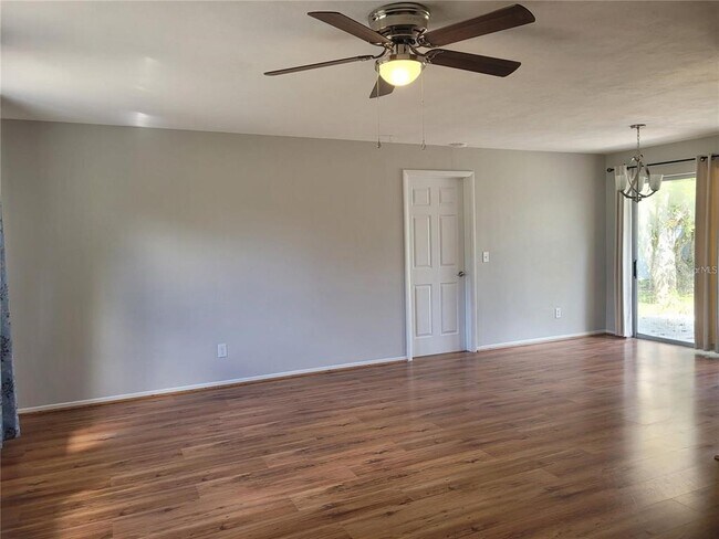 Photo - 13705 Jamaica Dr