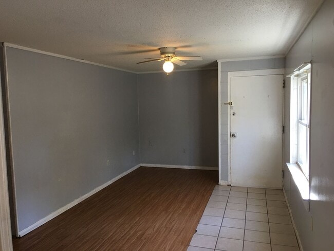 8 Pinetree Apartment Rd