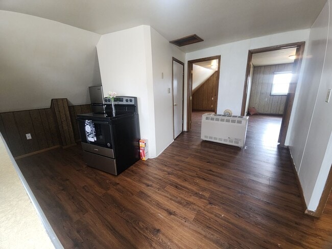 Photo - 138 N Wilson St Unit Upper
