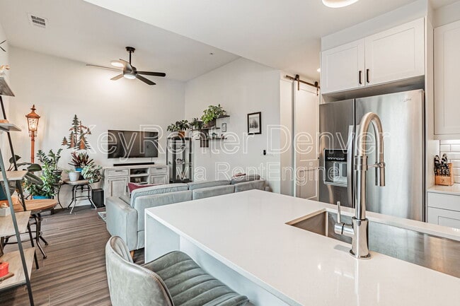 Photo - 2876 W 53rd Ave Unidad 207 Rental