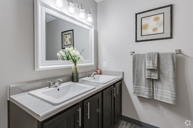 2BR, 1BA - 1061 SF