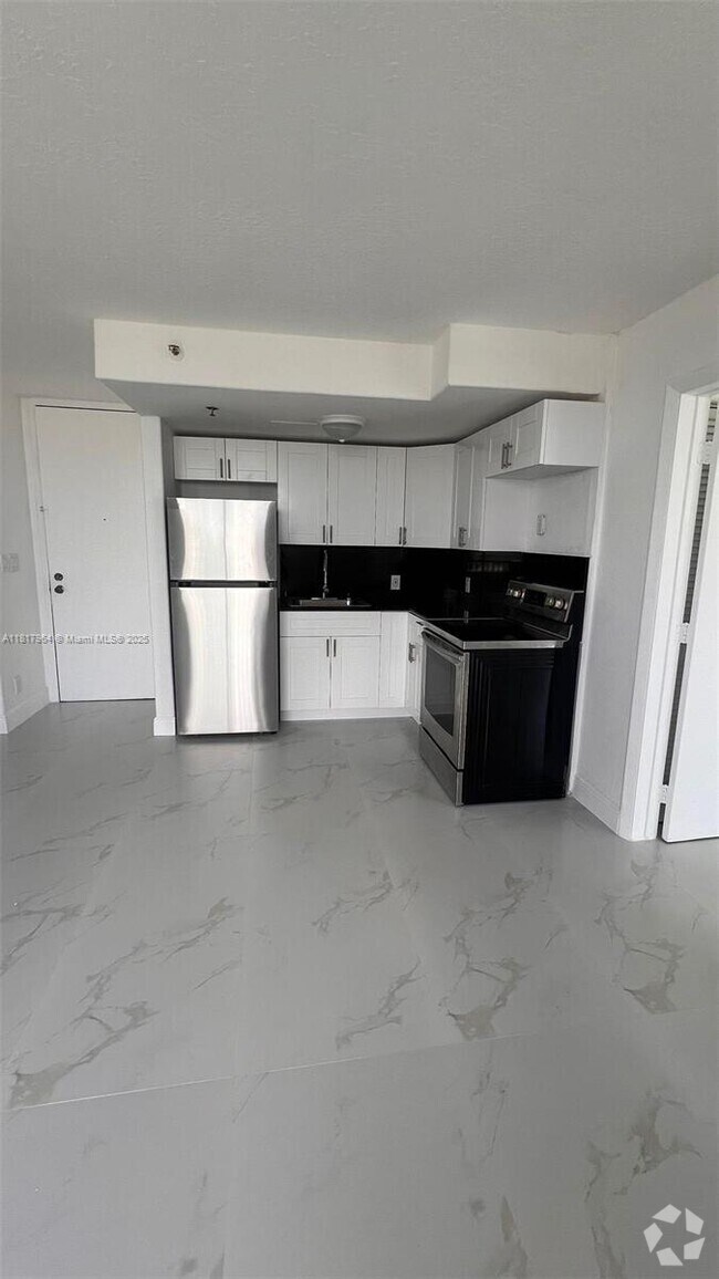 Building Photo - 16450 NW 2nd Ave Unit 409 Rental