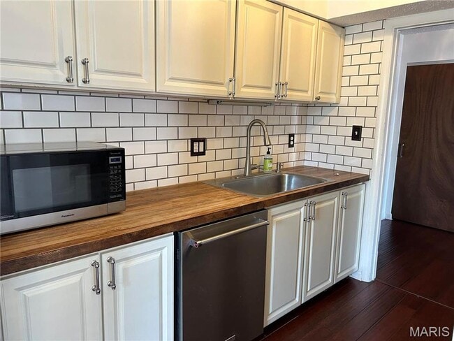 Photo - 14471 Bantry Ln