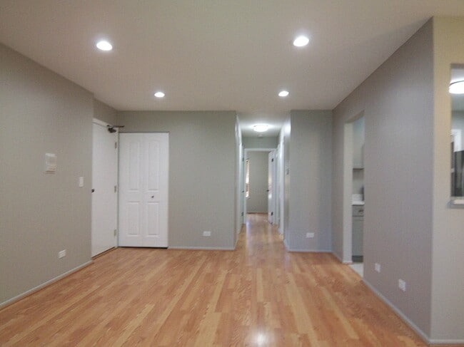 1546 Williamsburg Dr