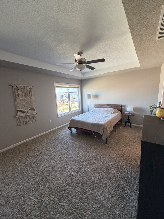 Photo - Charming 3-Bed 2.5-Bath Townhouse with Granite Finishes Near Jordan Creek Town Center