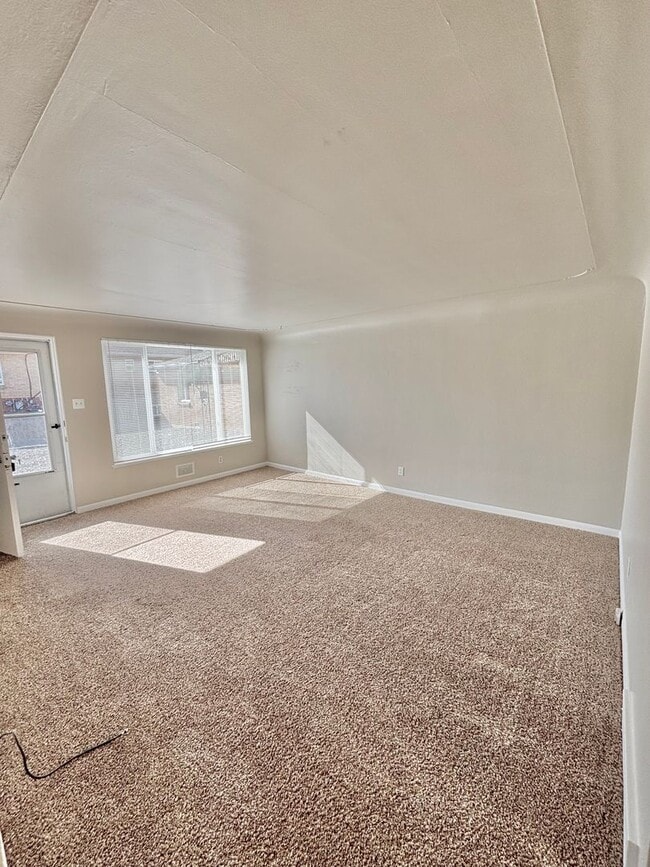 Photo - Remodeled Two Bedroom in University District-Next to DU!! 50% Off Firsts Month Rent!! Unit 2347