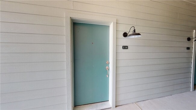 Photo - 305 W 27th St Unit 228