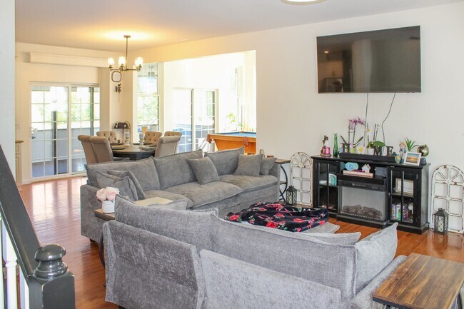 Photo - 3 bedroom Country Home on 4 acres