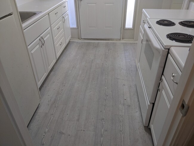 Photo - 1576 Ann St Unidad Apt A