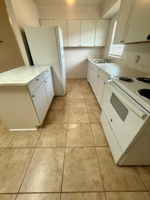 Photo - 594 Florosa Ct
