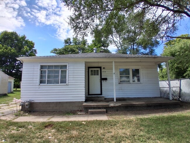 Building Photo - 214 Edwards St Rental
