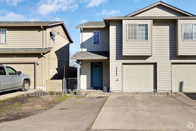 Building Photo - 4422 Remington Pl NE Rental