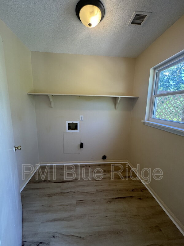 Photo - 2020 Somerset Dr Unit 3