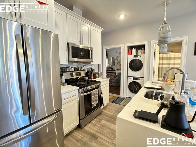 Photo - 140 Sutherland Rd Condo