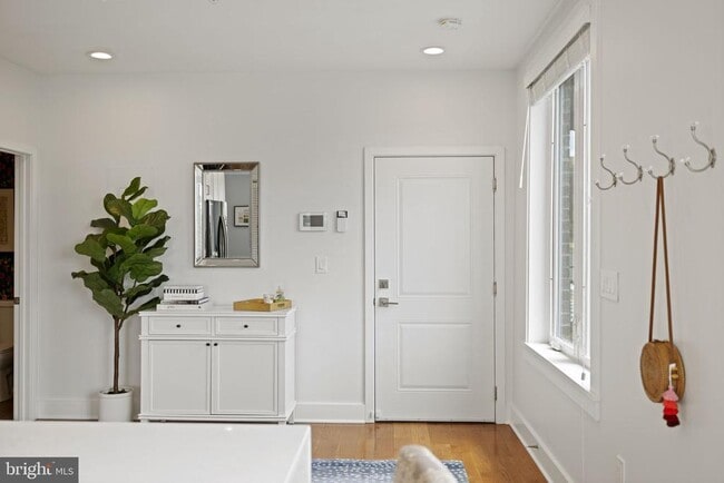 Photo - 800 21st St NE Unidad 1