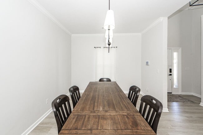 Photo - 4 Bedroom 2.5 Bath House in Woodland Lakes - Goose Creek