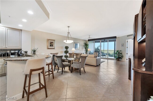 Photo - 23850 Via Italia Cir Unit 404