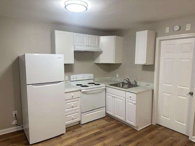 Photo - 257 SE Bell St