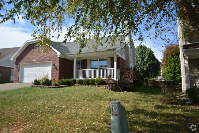 Building Photo - Spacious 4BR/2.5BA East End Cape Cod Rental