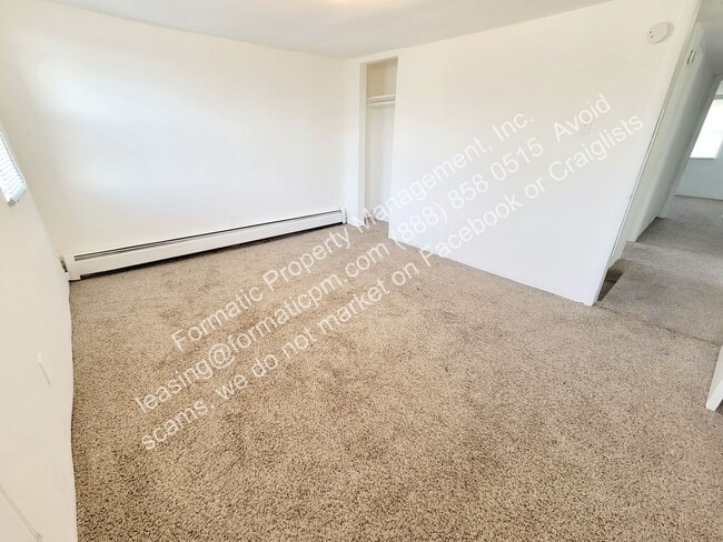 Photo - 171 Almond Ln