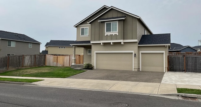 Building Photo - 2777 S Red Tail Loop Rental