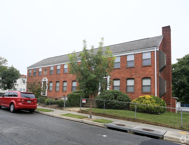 Photo - River East-Banneker West