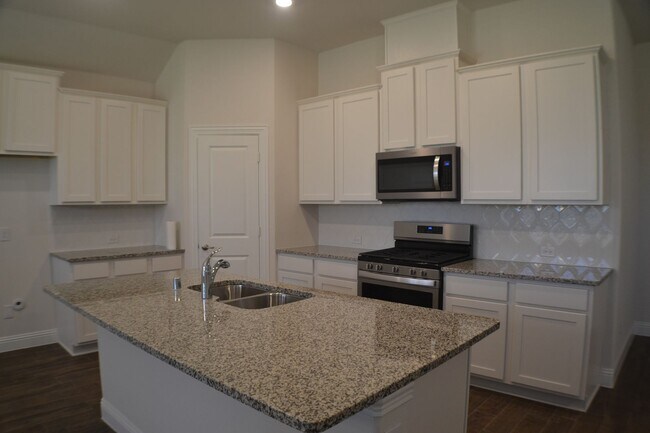 Photo - House For Lease in Celina