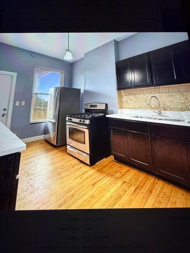 Photo - 5943 S Indiana Ave Unit 3