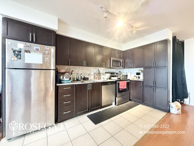 Building Photo - Pet-Friendly 1 Bedroom + Den Corner Condo with Parking & Locker – North York Unit 546