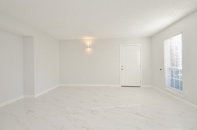Photo - 6410 Del Monte Dr Unit 106