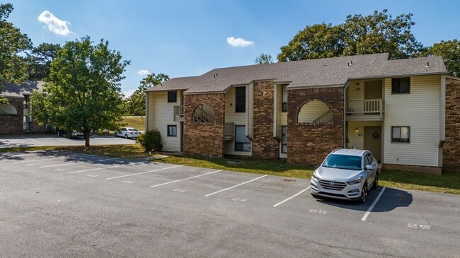 Photo - Fully Remodeled 2 Bed / 2 Bath Lower-Level Condo with Balcony