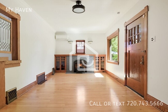 Photo - 1121 S Williams St