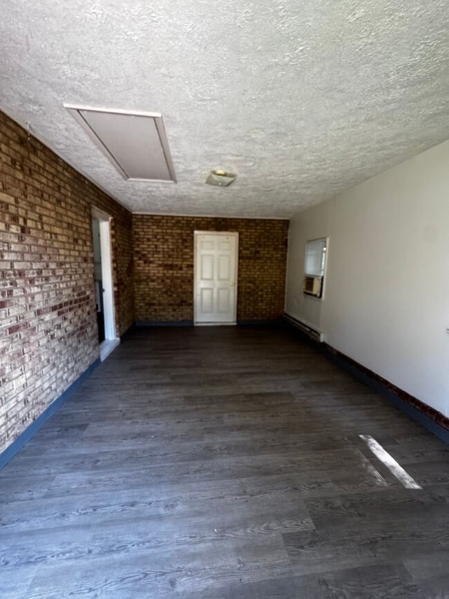 Photo - 2 bedroom with 1 Bath and Enclosed Carport Home in Cleveland County, NC