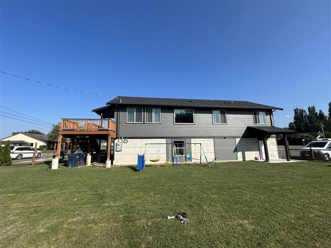 Photo - Great 3-bedroom, 2 bath home in Sumas, WA