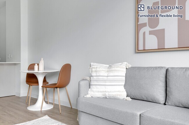 Photo - 808 W Van Buren St Unidad FL6-ID530