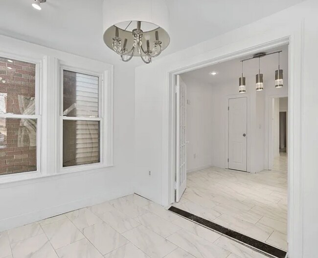 Photo - 2 Kitchen Home in Woodhaven