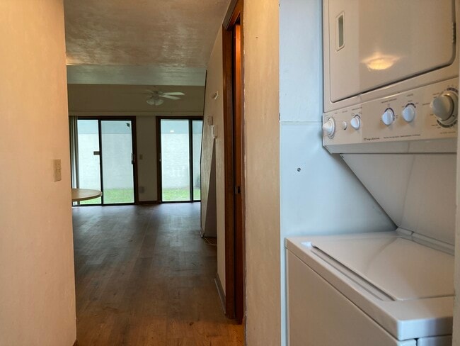 Photo - 7200 SW 8th Ave