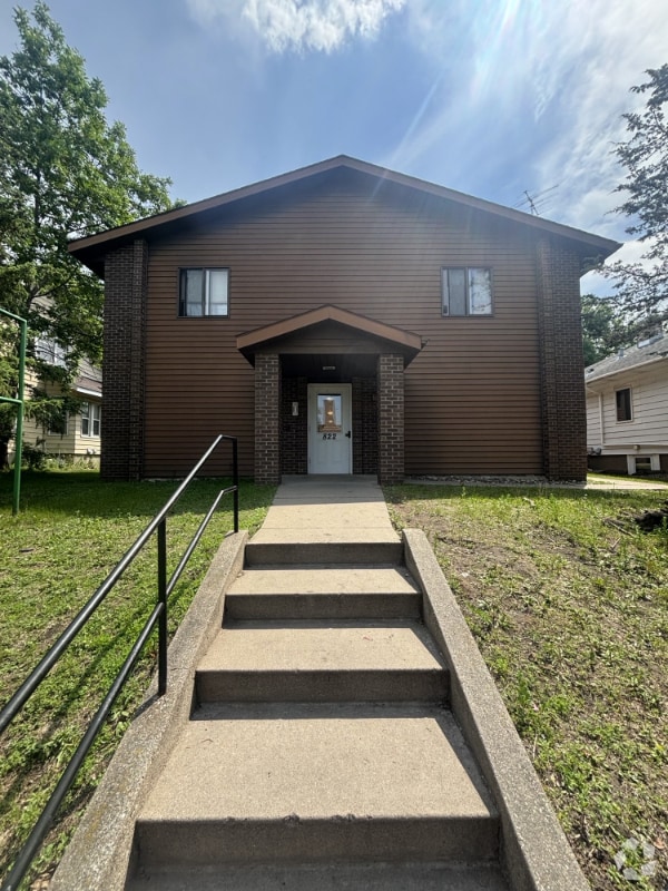 Building Photo - 822 7th Ave S Rental