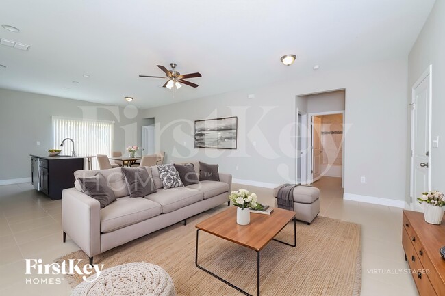 Photo - 650 Hudson Valley Dr