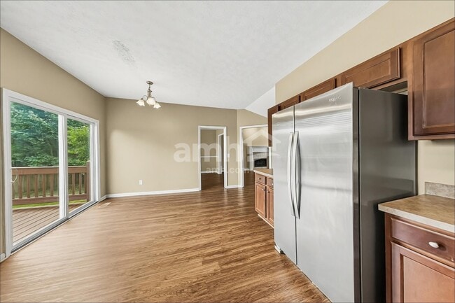 Photo - 103 Porter Ct