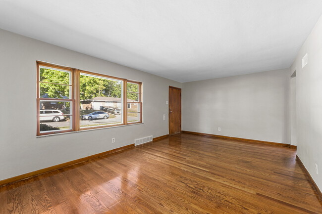 Photo - 9986 Northampton Dr