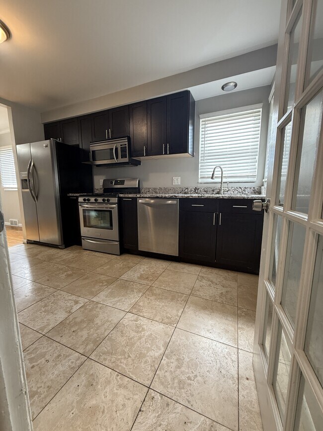 Photo - 3746 Jarvis Ave