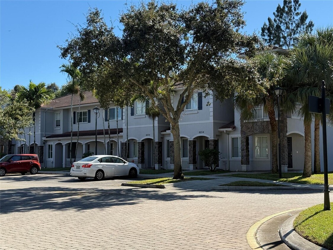 Photo - 8250 SW 29th St (Miramar, FL)