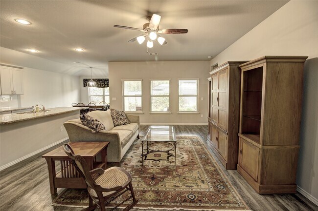 Photo - 188 Courageous Side Way