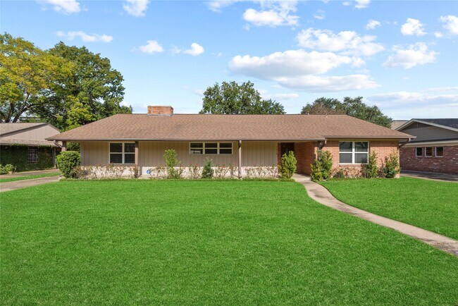 Photo - 3810 Wickersham Ln